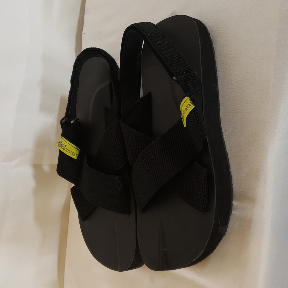 The Healing Sole orthopedic Everett sandals size 8